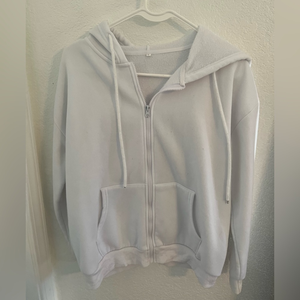 Basic White Zip-up Jacket